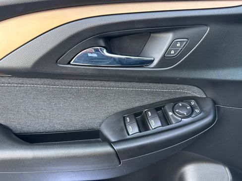 Used 2021 Chevrolet TrailBlazer ACTIV w/ Convenience Package image 11