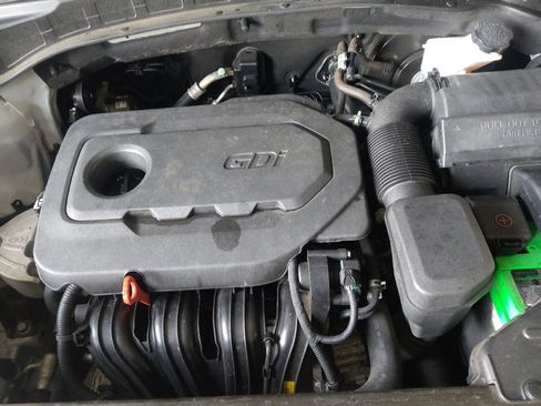 Used 2018 Hyundai Santa Fe Sport FWD image 30