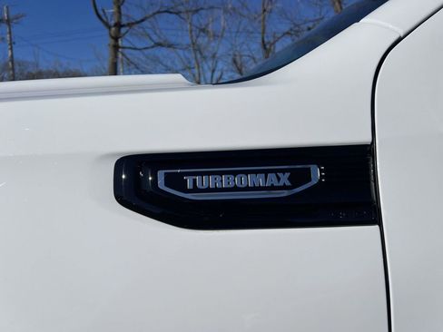 Used 2025 GMC Sierra 1500 Elevation image 15