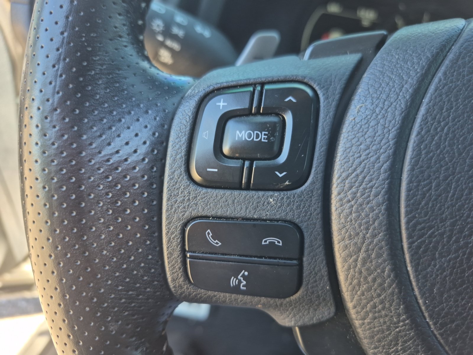 Used 2022 Lexus IS 350 F Sport w/ Accessory Package RWD image 16