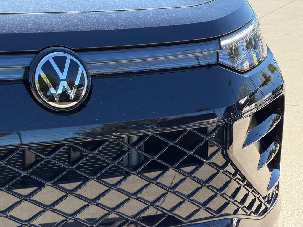 Used 2026 Volkswagen Tiguan SE R-Line FWD image 7