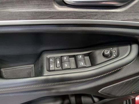 Used 2022 Jeep Grand Cherokee L Limited AWD/4WD image 15