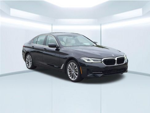 Used 2021 BMW 530e w/ Premium Package RWD image 7