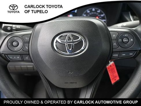 Used 2025 Toyota Corolla LE image 15