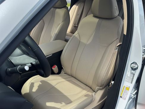 Certified 2025 Acura TLX w/ Technology Package FWD image 5