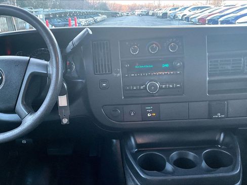 Used 2017 Chevrolet Express 3500 image 6