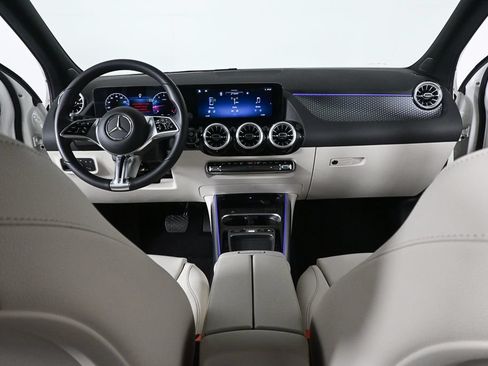 Certified 2026 Mercedes-Benz GLA 250 image 17