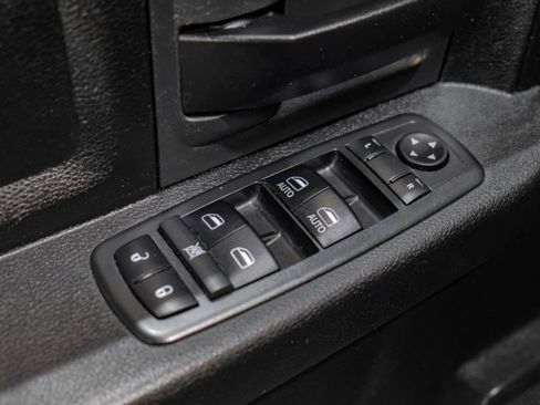 Used 2018 RAM 2500 Tradesman w/ Chrome Appearance Group image 41