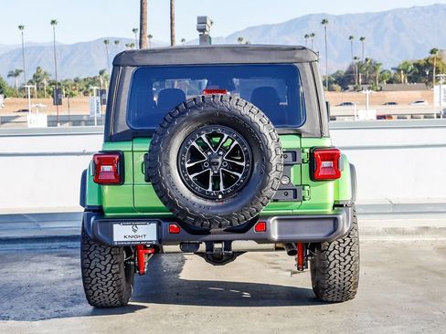 New 2025 Jeep Wrangler Rubicon w/ Xtreme 35 Tire Package image 8