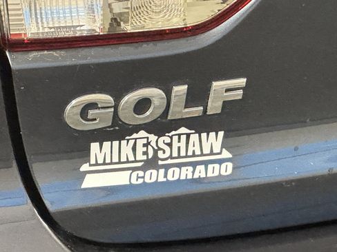 Used 2012 Volkswagen Golf 4-Door image 9