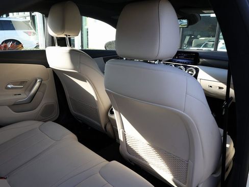 Used 2025 Mercedes-Benz CLA 250 image 16