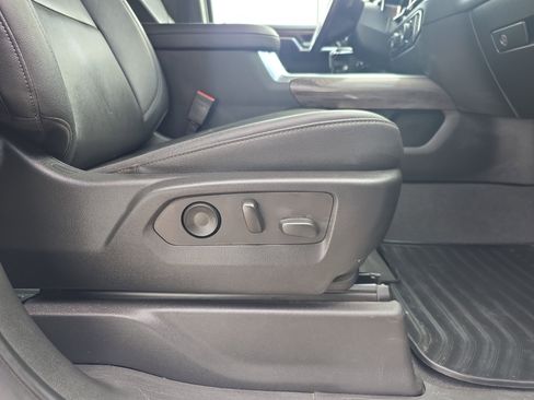 Used 2022 Chevrolet Silverado 1500 LTZ w/ Technology Package image 32