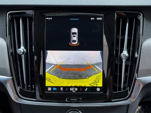 Used 2023 Volvo S90 B6 Plus w/ Protection Package Premier image 27
