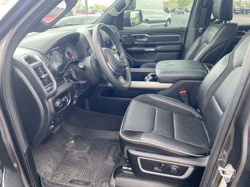 Used 2024 RAM 1500 Laramie image 10