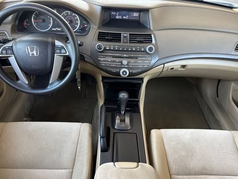Used 2010 Honda Accord LX image 3