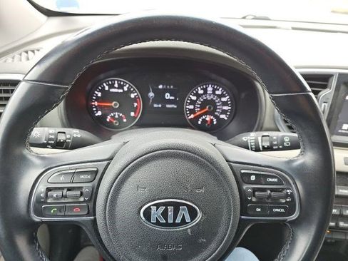 Used 2018 Kia Sportage EX image 19