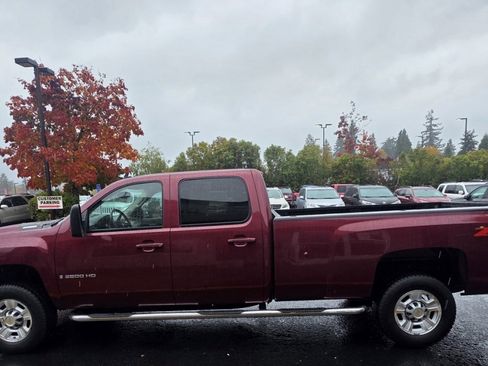 Used 2008 Chevrolet Silverado 2500 LTZ w/ Sun And Navigation Package image 3