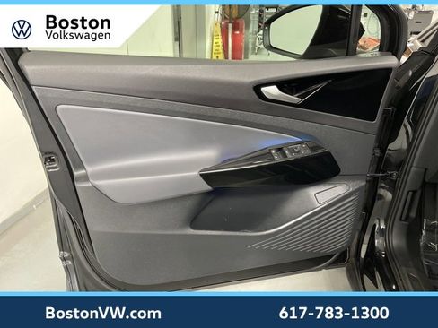 Used 2022 Volkswagen ID.4 Pro image 27