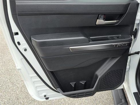 Certified 2025 Toyota Tacoma TRD Off-Road image 35