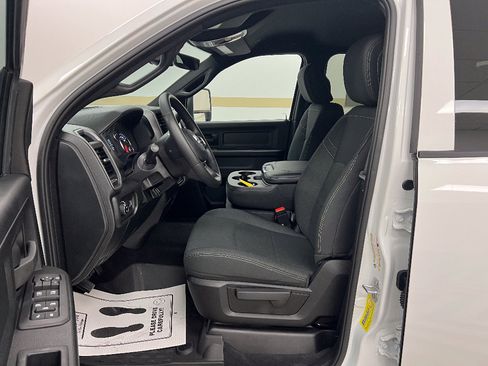 New 2026 RAM 3500 Tradesman AWD/4WD image 5