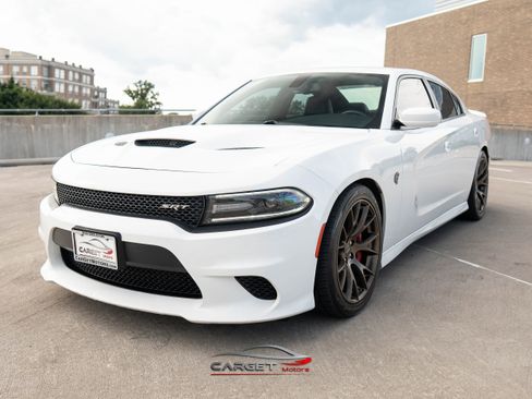 Used 2017 Dodge Charger SRT Hellcat image 3