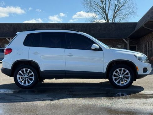 Used 2018 Volkswagen Tiguan Limited w/ Premium Package image 6