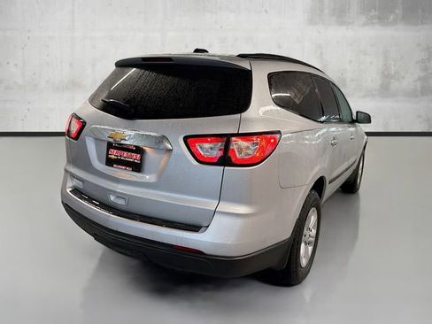 Used 2017 Chevrolet Traverse LS image 5