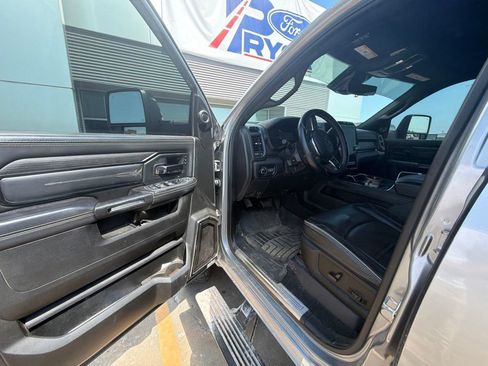 Used 2024 RAM 3500 Limited AWD/4WD image 7