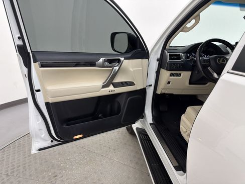 Certified 2023 Lexus GX 460 Premium AWD/4WD image 13