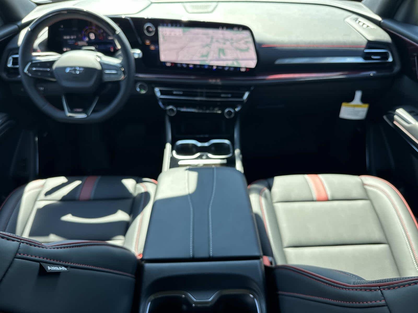 New 2027 Chevrolet Traverse RS w/ LPO, Floor Liner Package FWD image 11