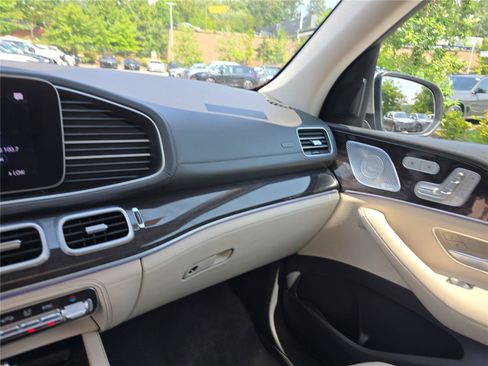 Used 2020 Mercedes-Benz GLE 450 4MATIC image 25