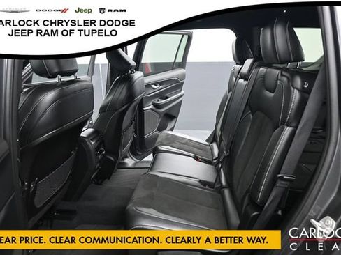 Used 2023 Jeep Grand Cherokee L Laredo AWD/4WD image 28