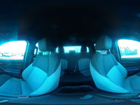 Used 2025 Toyota Tacoma TRD Off-Road image 40