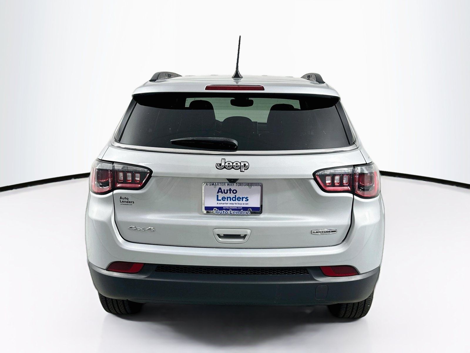 Used 2024 Jeep Compass Latitude AWD/4WD image 6