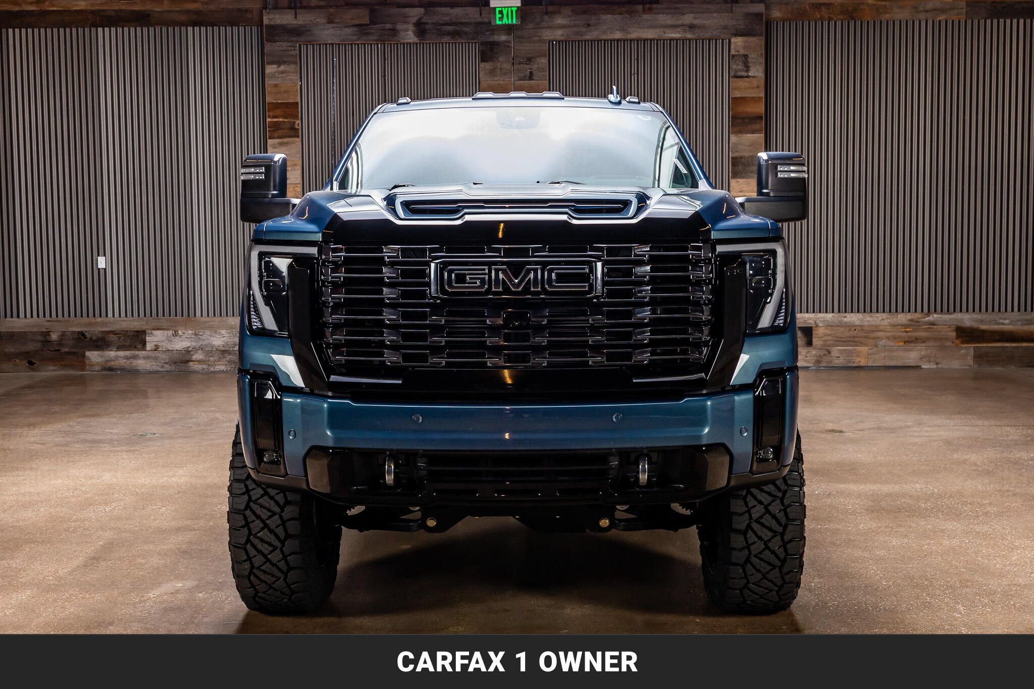 Used 2025 GMC Sierra 2500 Denali Ultimate w/ Max Trailering Package AWD/4WD image 4