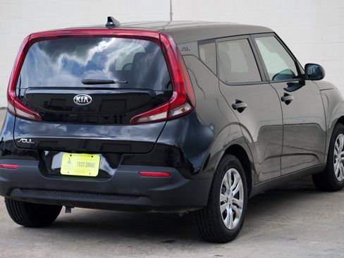 Used 2021 Kia Soul LX FWD image 43