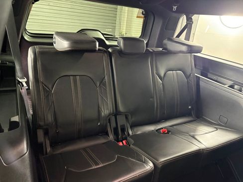 Used 2024 Ford Expedition Max Platinum image 37