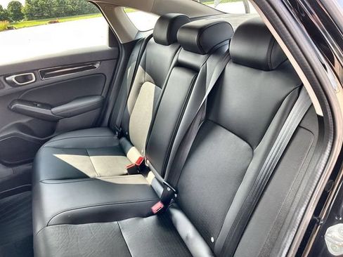 Used 2024 Honda Civic Touring image 31
