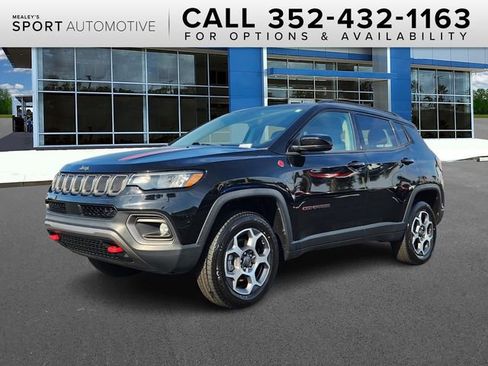 Used 2022 Jeep Compass Trailhawk image 1