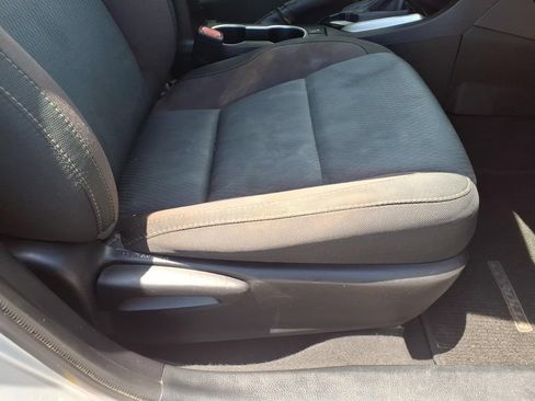 Used 2017 Toyota Corolla L FWD image 13