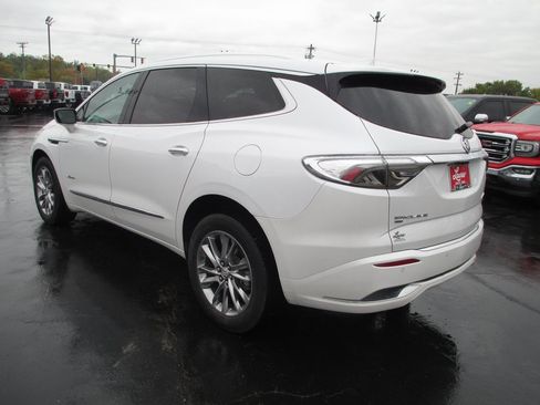Certified 2023 Buick Enclave Avenir image 8