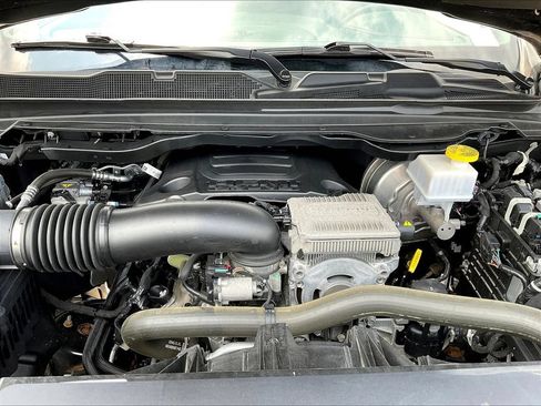 Used 2023 RAM 1500 Laramie AWD/4WD image 34