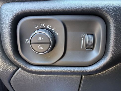 Used 2026 RAM 2500 Big Horn AWD/4WD image 20