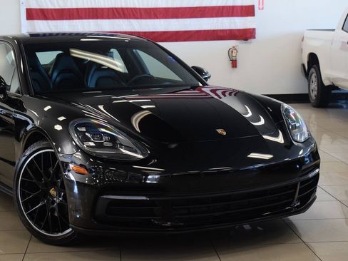 Used 2018 Porsche Panamera 4 AWD/4WD image 15