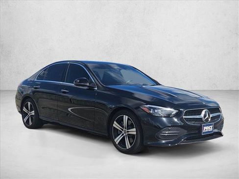 Used 2025 Mercedes-Benz C 300 Sedan image 3