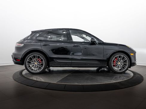 Certified 2026 Porsche Macan S AWD/4WD image 8
