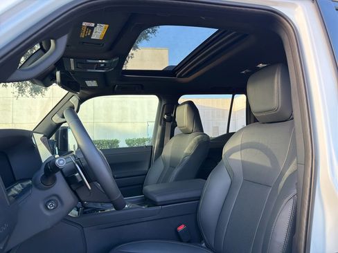 Used 2026 Lexus GX 550 AWD/4WD image 9