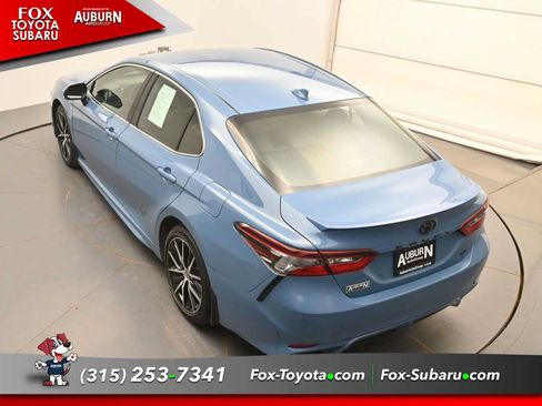 Used 2024 Toyota Camry SE w/ Cold Weather Package FWD image 28