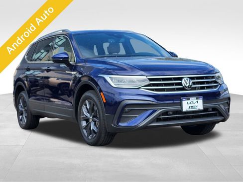 Used 2022 Volkswagen Tiguan SE w/ Panoramic Sunroof Package AWD/4WD image 5