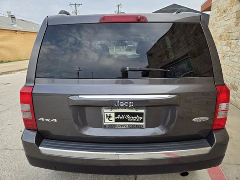 Used 2016 Jeep Patriot High Altitude AWD/4WD image 16